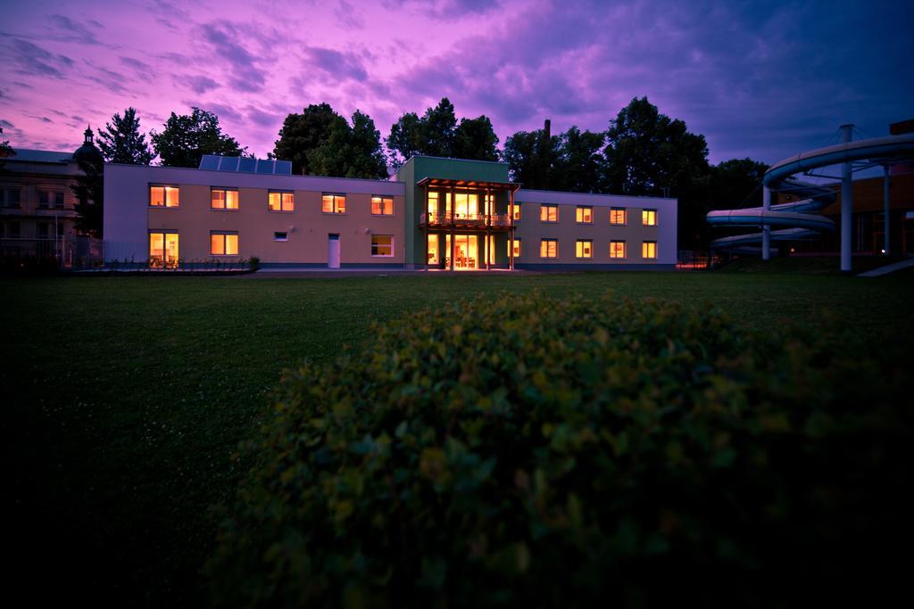 Garni Hotel Svitavy Buitenkant foto