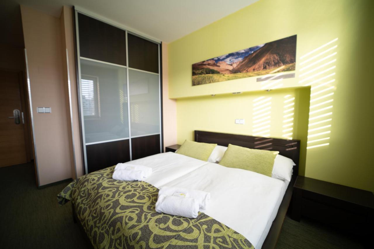Garni Hotel Svitavy Buitenkant foto