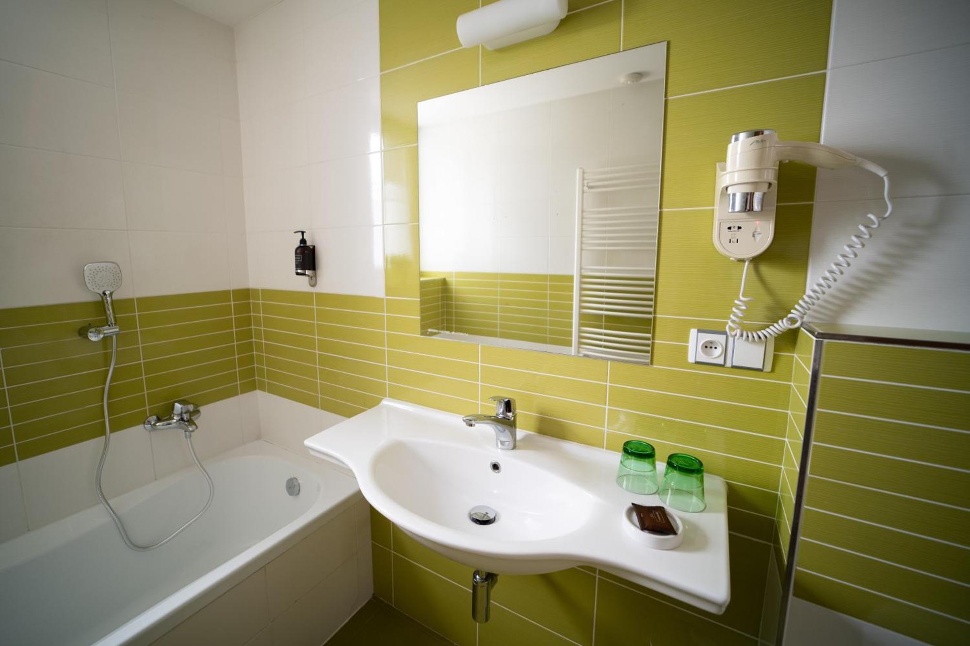 Garni Hotel Svitavy Buitenkant foto